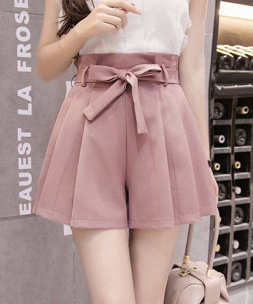 Grandeir(グランディール)の「ウエストリボンフレアショートパンツ(その他パンツ・レディース・ベージュ/ブラック/ピンクベージュ・M)」の3枚目の写真