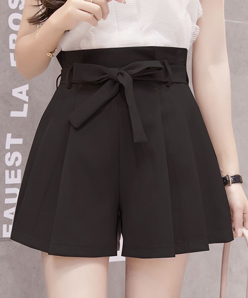 Grandeir(グランディール)の「ウエストリボンフレアショートパンツ(その他パンツ・レディース・ベージュ/ブラック/ピンクベージュ・M)」の2枚目の写真