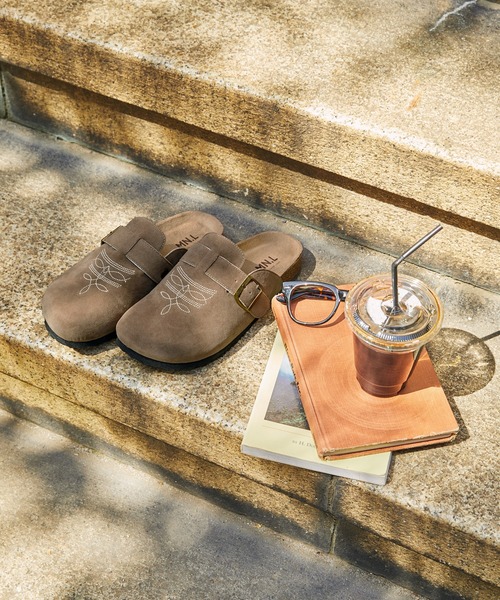 MONO-MART LADY'S(モノマートレディース)の「コンフォートサンダルフラワーステッチサンダル(サンダル・レディース・キャメル/グレイッシュベージュ/ブラック・S/M/L/LL)」の8枚目の写真