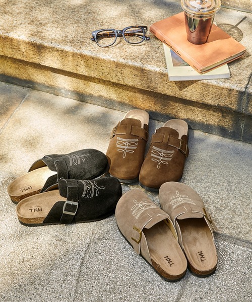 MONO-MART LADY'S(モノマートレディース)の「コンフォートサンダルフラワーステッチサンダル(サンダル・レディース・キャメル/グレイッシュベージュ/ブラック・S/M/L/LL)」の5枚目の写真