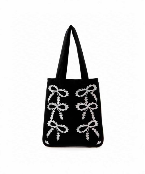 Casselini（キャセリーニ）の「Casselini(キャセリーニ)スカラップエンブロイダリートート（トートバッグ・レディース・ピンク/ブラック/アイボリー/スモークピンク/ブルー・FREE）」の7枚目の写真