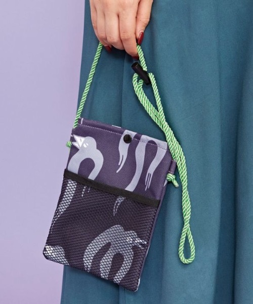 カヤ（カヤ）の「【カヤ】小紋雅話 サコッシュ（ショルダーバッグ・レディース・ネイビー/グリーン/ピンク/ブラック/ブルー・FREE）」の3枚目の写真