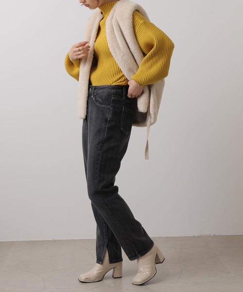 frames RAY CASSIN（フレームスレイカズン）の「18色展開/もちっとふんわり触感の、王道モテニット。ボトルネックボリュームスリーブリブニットプルオーバー（ニット/セーター・レディース・ピンク/オフホワイト/レッド/ネイビー/ブラック/オレンジ/ブルー/グリーン/モスグリーン/ブルー系/グレイッシュベージュ/イエロー×グリーン/グリーン系/ブラック系/ピンク系その他/イエロー/ラベンダー/ワインレッド・FREE）」の22枚目の写真