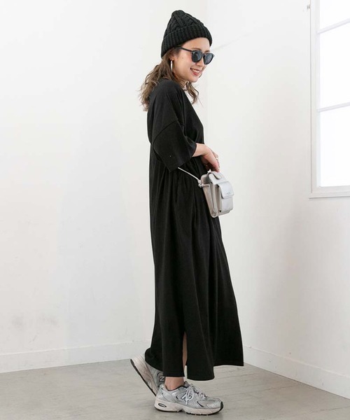 PICHI（ピイチ）の「サイドスリットオーバーサイズワンピ（ワンピース・レディース・ホワイト/ラベンダー/ブラック・FREE）」の11枚目の写真