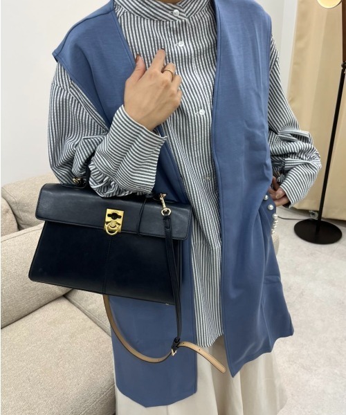 BELLUNA（ベルーナ）の「パールビーズ使いロングジレ（スーツジャケット・レディース・ブラック/ブルー/ベージュ・LARGE/X-LARGE/MEDIUM）」の3枚目の写真