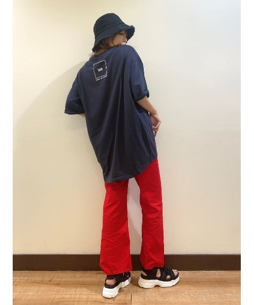 Lee(リー)の「【Lee】バックスクエアロゴTシャツ(Tシャツ/カットソー・レディース・ダークグレー・L/M)」の13枚目の写真