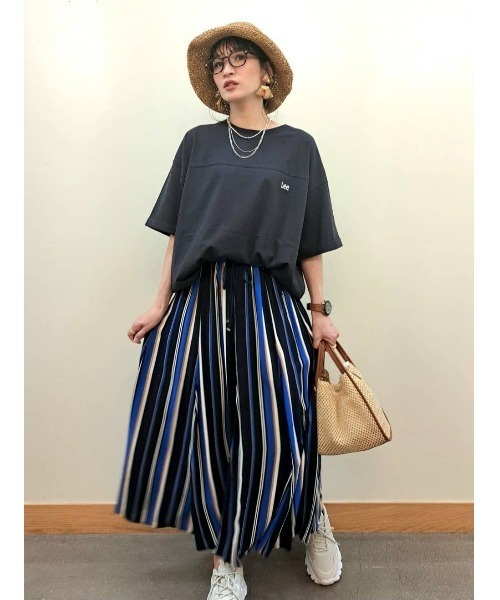 Lee(リー)の「【Lee】バックスクエアロゴTシャツ(Tシャツ/カットソー・レディース・ダークグレー・L/M)」の14枚目の写真