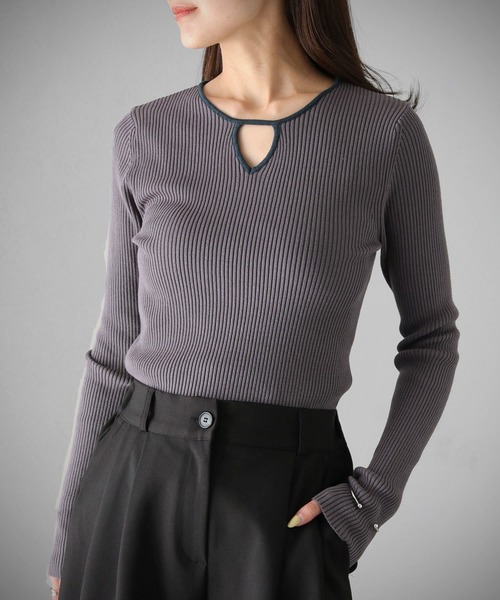 cheriella（シェリエラ）の「【cheriella】WEB限定配色デザインネックニット WEB LIMITED CONTRAST DESIGN NECK KNIT（ニット/セーター・レディース・ダークグレー/ダークブルー/アイボリー/ダークグリーン/ブラック/ワインレッド・M）」の17枚目の写真