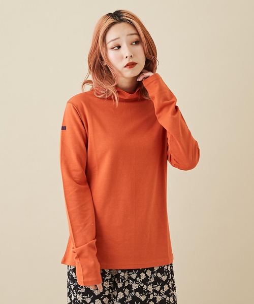 CUBE SUGAR(キューブシュガー)の「インレースウェットモックネック風タートルインナー(Tシャツ/カットソー・レディース・ホワイト/パープル/オレンジ/ブラック・M)」の1枚目の写真