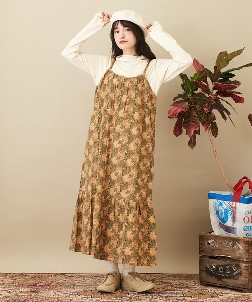 CUBE SUGAR(キューブシュガー)の「インレースウェットモックネック風タートルインナー(Tシャツ/カットソー・レディース・ホワイト/パープル/オレンジ/ブラック・M)」の5枚目の写真