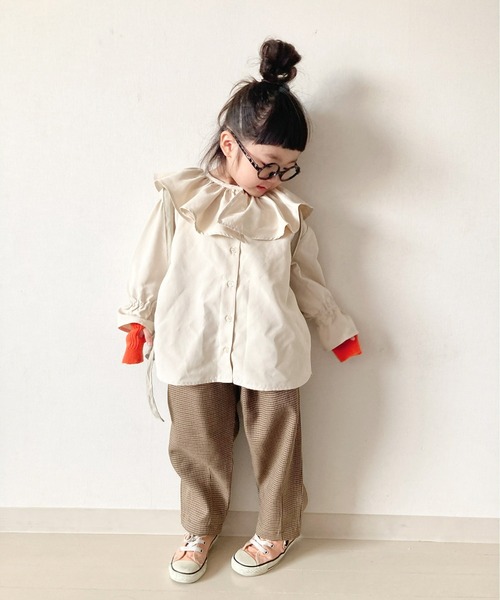 CIAOPANIC TYPY（チャオパニックティピー）の「【KIDS】ピーチ起毛フリルブラウス（シャツ/ブラウス・キッズ・アイボリー/チャコールグレー・S/M/L/XL/XXL）」の5枚目の写真