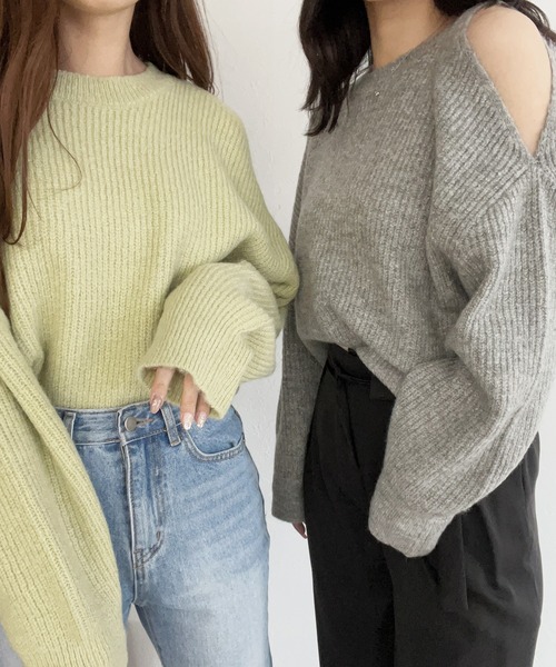 Reurie'（レウリィ）の「【ZOZO限定カラー有】オープンショルダーニット /肩開き ルーズニット カラーニット プルオーバー ショート丈  アイボリー グレー グリーン（ニット/セーター・レディース・アイボリー/チャコールグレー/グリーン/グレー・FREE）」の13枚目の写真