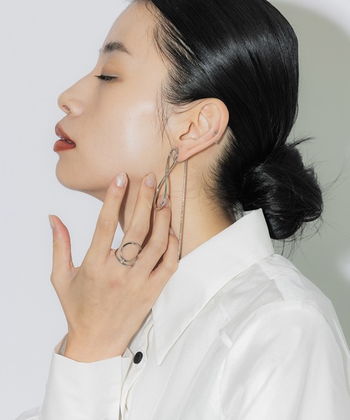 UNITED TOKYO（ユナイテッドトウキョウ）の「【WEB限定】インフィニティモチーフイヤーカフリングセット（イヤーカフ・レディース・シルバー・FREE）」の7枚目の写真