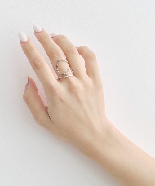 UNITED TOKYO（ユナイテッドトウキョウ）の「【WEB限定】インフィニティモチーフイヤーカフリングセット（イヤーカフ・レディース・シルバー・FREE）」の13枚目の写真