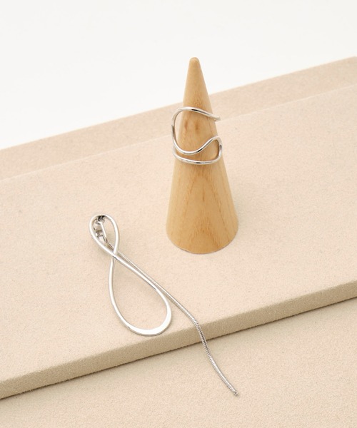 UNITED TOKYO（ユナイテッドトウキョウ）の「【WEB限定】インフィニティモチーフイヤーカフリングセット（イヤーカフ・レディース・シルバー・FREE）」の14枚目の写真