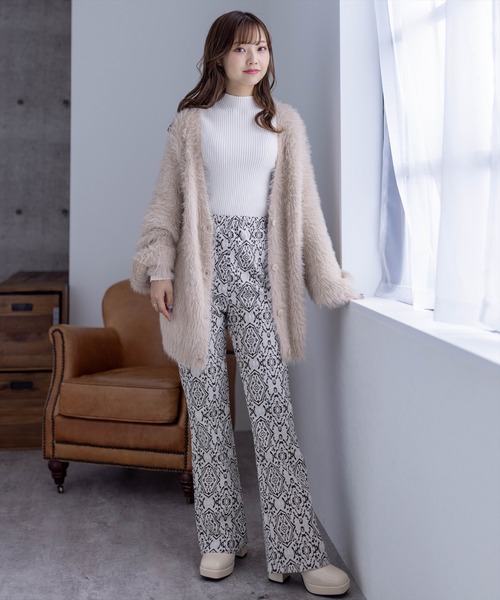 clear（クリア）の「ジャガードカットフレアパンツ[低身長用サイズ有]（その他パンツ・レディース・ブラック/ピンク/ベージュ・F/XS）」の8枚目の写真