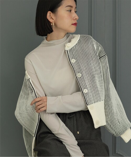 OPAQUE.CLIP(オペークドットクリップ)の「◆≪ヒルナンデス!で紹介≫ シアーメロウハイネックトップス(Tシャツ/カットソー・レディース・ライトグレー/ホワイト/スモーキーグリーン系/ブラック・38/40/42/36)」の13枚目の写真