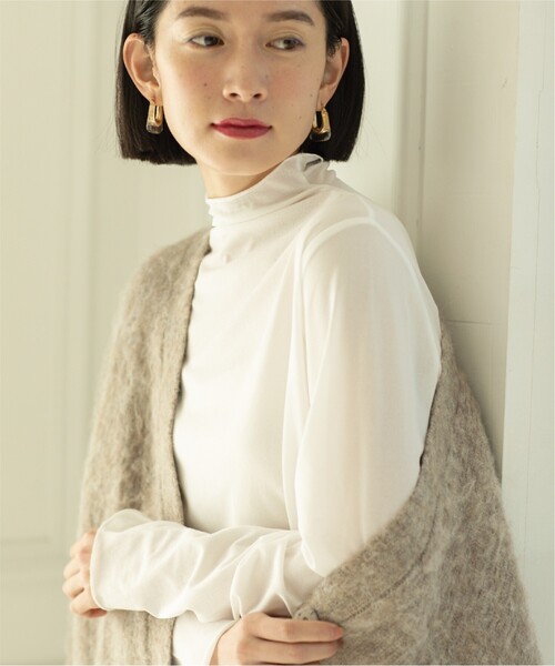 OPAQUE.CLIP(オペークドットクリップ)の「◆≪ヒルナンデス!で紹介≫ シアーメロウハイネックトップス(Tシャツ/カットソー・レディース・ライトグレー/ホワイト/スモーキーグリーン系/ブラック・38/40/42/36)」の16枚目の写真