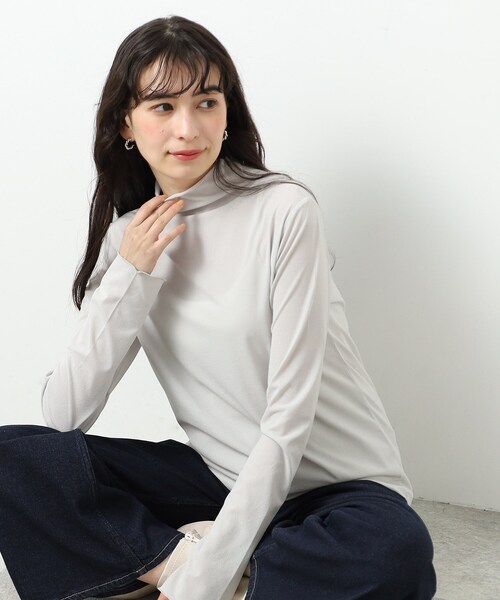 OPAQUE.CLIP（オペークドットクリップ）の「◆≪ヒルナンデス！で紹介≫ シアーメロウハイネックトップス（Tシャツ/カットソー・レディース・ライトグレー/ホワイト/スモーキーグリーン系/ブラック・38/40/42/36）」の12枚目の写真