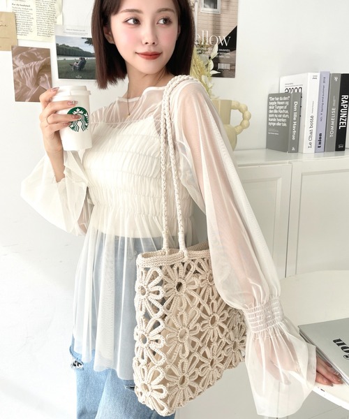 moment+（モーメントプラス）の「フラワー編みトートバッグ（トートバッグ・レディース・ブラック/アイボリー・FREE）」の5枚目の写真