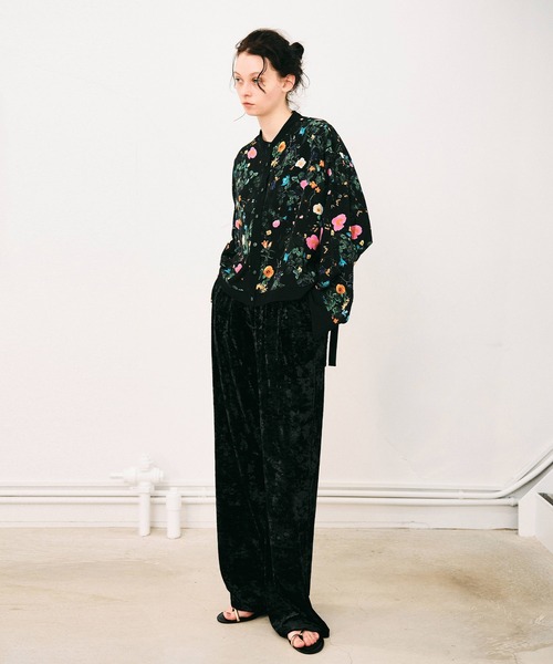 NOISE MAKER(ノイズメーカー)の「【追加⑦】ボタニカル柄オーバーサイズシャツ(シャツ/ブラウス・レディース・ブラック/オフホワイト・FREE)」の13枚目の写真