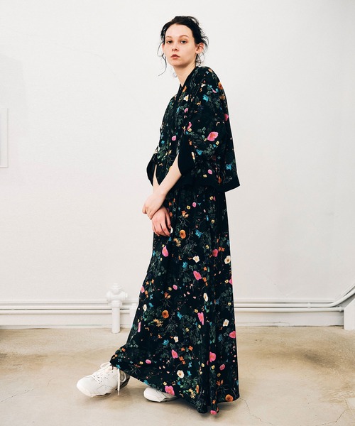 NOISE MAKER(ノイズメーカー)の「【追加⑦】ボタニカル柄オーバーサイズシャツ(シャツ/ブラウス・レディース・ブラック/オフホワイト・FREE)」の15枚目の写真