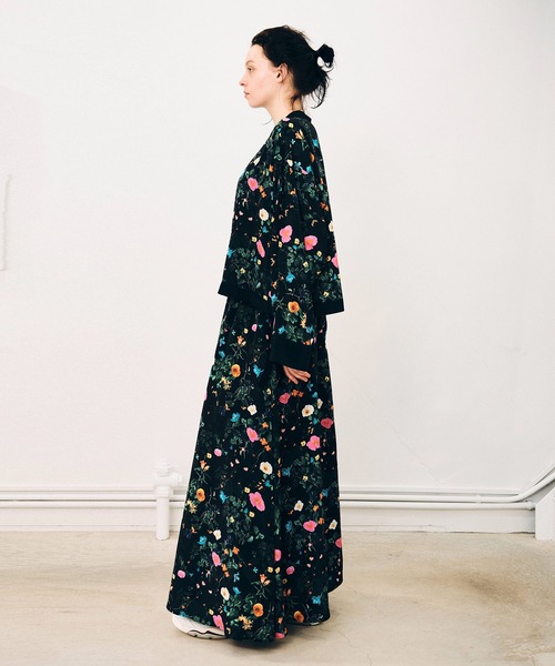 NOISE MAKER(ノイズメーカー)の「【追加⑦】ボタニカル柄オーバーサイズシャツ(シャツ/ブラウス・レディース・ブラック/オフホワイト・FREE)」の10枚目の写真