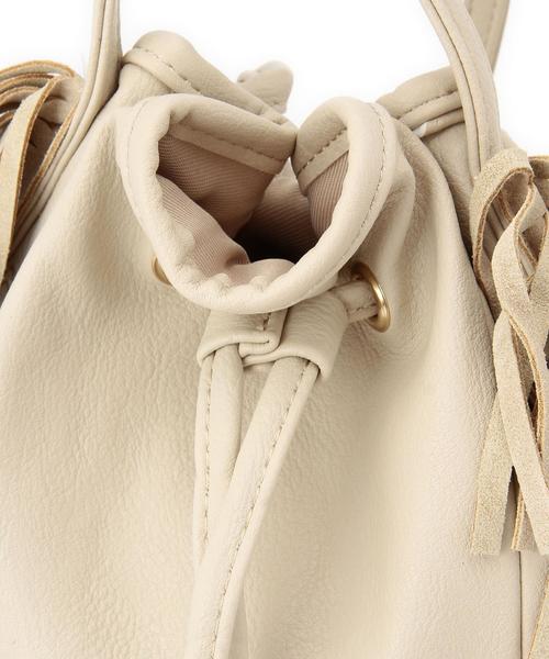 ODETTE E ODILE（オデットエオディール）の「カシェリエ/Cachellie フリンジショルダー（ショルダーバッグ・レディース・ブラック/ベージュ/ブラウン/オリーブ・フリー）」の7枚目の写真