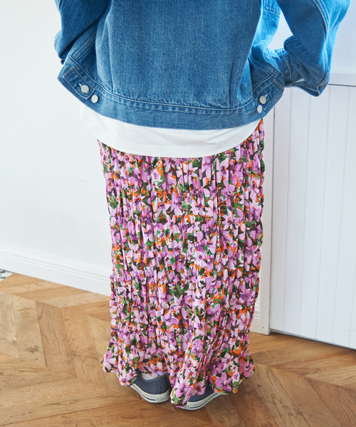 B.C STOCK(ベーセーストック)の「《追加》【Gleamy/グリーミー】フラワープリントスカート2(スカート・レディース・パープル・FREE)」の8枚目の写真