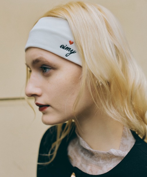 EIMY ISTOIRE（エイミーイストワール）の「ジャガードフレンチヘアバンド（ヘアバンド・レディース・マルチ/ネイビー/ブラック/ホワイト・FREE）」の2枚目の写真