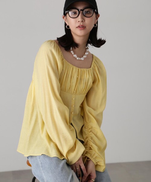 FREE'S MART（フリーズマート）の「フロントスリット2WAYオフショルギャザーブラウス（シャツ/ブラウス・レディース・ブルー/ブラック/ホワイト・FREE）」の6枚目の写真