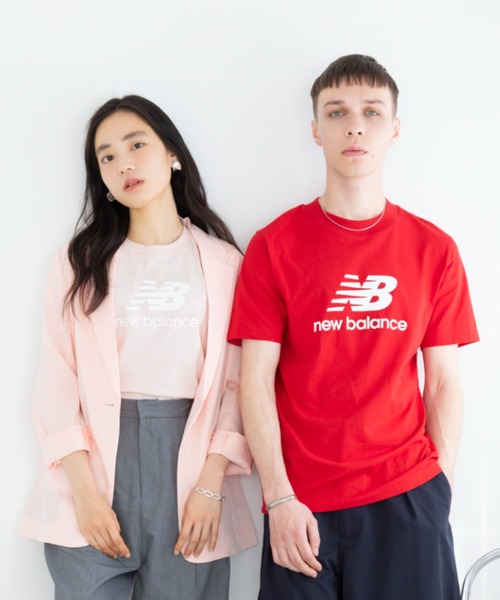 セール】Sport Essentials Stacked Logo ショートスリーブT