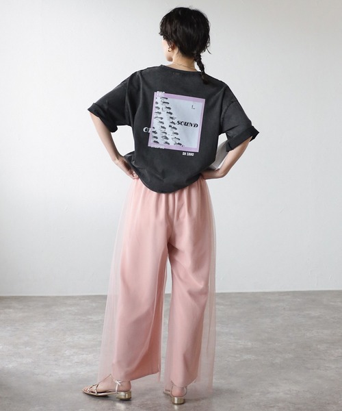 COMMRE(コムル)の「パウダーブリーチフォトルーズTシャツ(Tシャツ/カットソー・レディース・ピンク/ベージュ/チャコールグレー・FREE)」の13枚目の写真