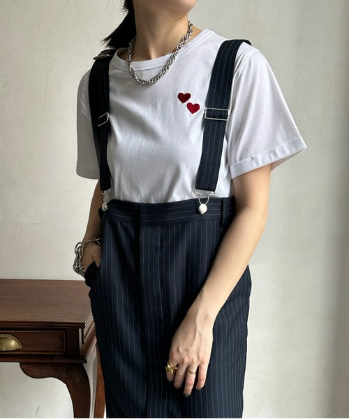 DouDou（ドゥドゥ）の「【WEB限定】ダブルハート刺繍TEE（Tシャツ/カットソー・レディース・ホワイト/ブラック/ホワイト系その他・FREE）」の3枚目の写真