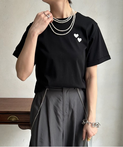 DouDou（ドゥドゥ）の「【WEB限定】ダブルハート刺繍TEE（Tシャツ/カットソー・レディース・ホワイト/ブラック/ホワイト系その他・FREE）」の13枚目の写真