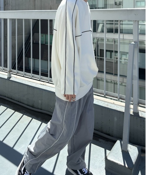 CREARE -LINO-（クレアーレリノ）の「パイピング ナイロン ルーズ パンツ<ユニセックス>（その他パンツ・メンズ・ブラック/カーキ/グレー・M/L）」の13枚目の写真