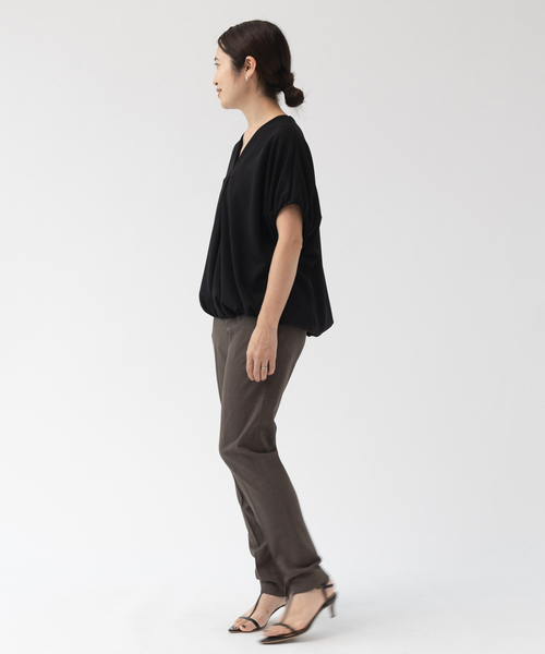 IENA(イエナ)の「CARREMANジョーゼットプルオーバー(Tシャツ/カットソー・レディース・ブラック/ブラウン・FREE)」の13枚目の写真