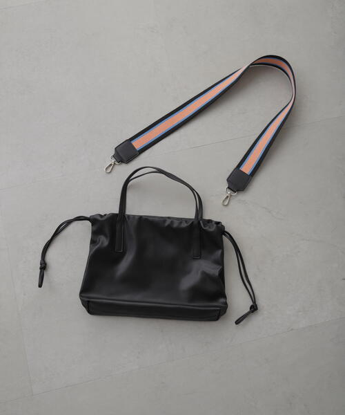 FREE'S MART(フリーズマート)の「◆テープ巾着バッグ(ハンドバッグ・レディース・ブラック/ベージュ・フリ-)」の7枚目の写真