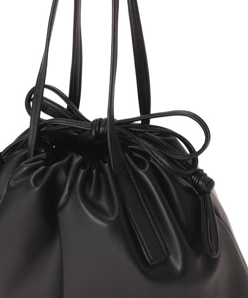 FREE'S MART(フリーズマート)の「◆テープ巾着バッグ(ハンドバッグ・レディース・ブラック/ベージュ・フリ-)」の3枚目の写真