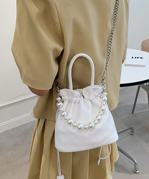 gossip！ロサンゼルス（ゴシップロサンゼルス）の「2WAY巾着チェーンショルダークラッチパーティーバッグ　結婚式バッグ（ショルダーバッグ・レディース・カーキ/ホワイト/ライトイエロー/ブラック・FREE）」の21枚目の写真