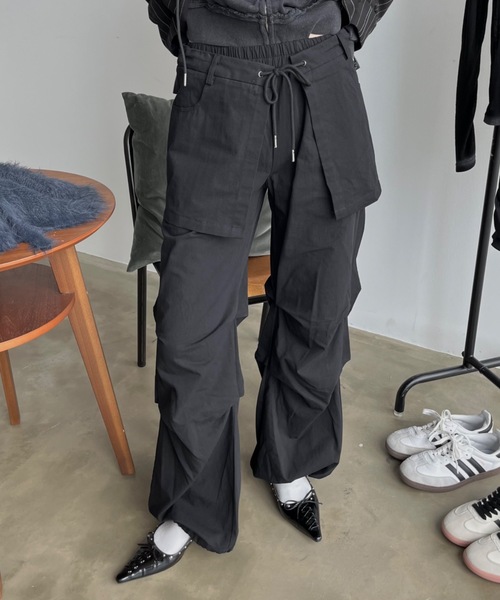 SHAGGIE（シャギー）の「スカパン風2WAYジョガーワークパンツ（カーゴパンツ・レディース・ベージュ/ブラック・FREE）」の2枚目の写真