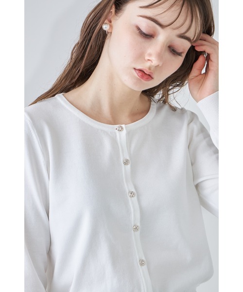 tocco closet(トッコ クローゼット)の「ビジュー釦カーディガン(カーディガン/ボレロ・レディース・ブラック/サックスブルー/オフホワイト・M)」の1枚目の写真