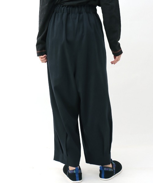 チチカカ（チチカカ）の「ピーチスキンエッグタックパンツ【大きいサイズ】（その他パンツ・レディース・アイボリー/カーキ/ネイビー/ベージュ・3L）」の16枚目の写真