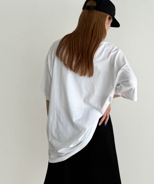 CANAL JEAN(キャナルジーン)の「El mar together sportsオーバーサイズ半袖Tシャツ(Tシャツ/カットソー・レディース・ホワイト/ブラック/ブルー・ONE SIZE)」の5枚目の写真