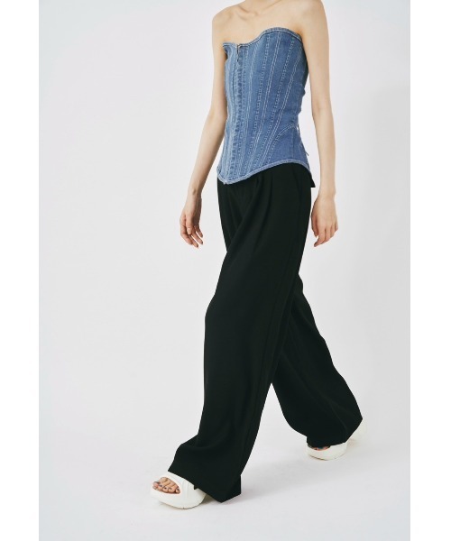 duei(デュイ)の「EVAプラットフォームサンダル(サンダル・レディース・ホワイト/ブラック・SMALL/MEDIUM/LARGE)」の3枚目の写真