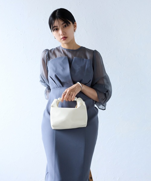 &Robu.(アンドロブ)の「パールハンドルフェイクレザーバッグ 結婚式 お呼ばれ 顔合わせ(ハンドバッグ・レディース・ブラック/アイボリー/シルバー・FREE)」の18枚目の写真