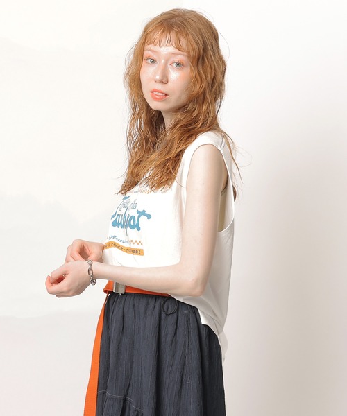 DOUBLE NAME（ダブルネーム）の「レトロロゴノースリトップス（Tシャツ/カットソー・レディース・オフホワイト/ベージュ/グリーン・FREE）」の6枚目の写真