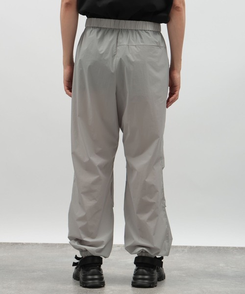 LAKOLE(ラコレ)の「さらさらナイロンEASYパンツ / 133140(その他パンツ・メンズ・ブラック/ライトグレー/キャメル・X-LARGE/MEDIUM/LARGE)」の6枚目の写真