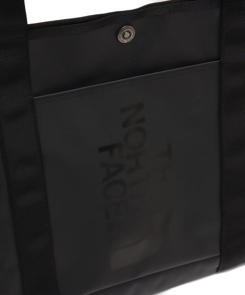 THE NORTH FACE(ザノースフェイス)の「THE NORTH FACE BC Standard Tote Plus / ザ・ノース・フェイス BC スタンダード トート プラス(トートバッグ・メンズ・ブラック・FREE)」の5枚目の写真