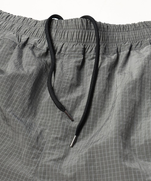 JIEDA(ジエダ)の「NYLON SHORTS(その他パンツ・メンズ・グレー/ブラック・1/2)」の7枚目の写真